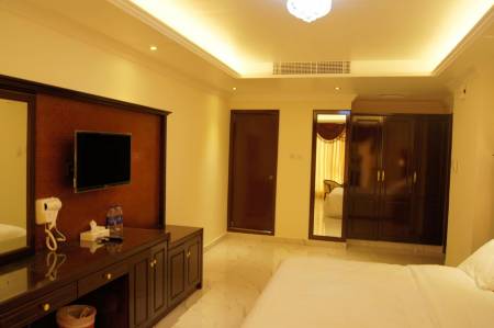 Regal Peninsula Hotel18