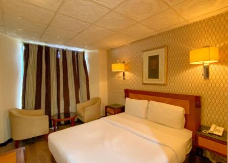 Regal Peninsula Hotel6